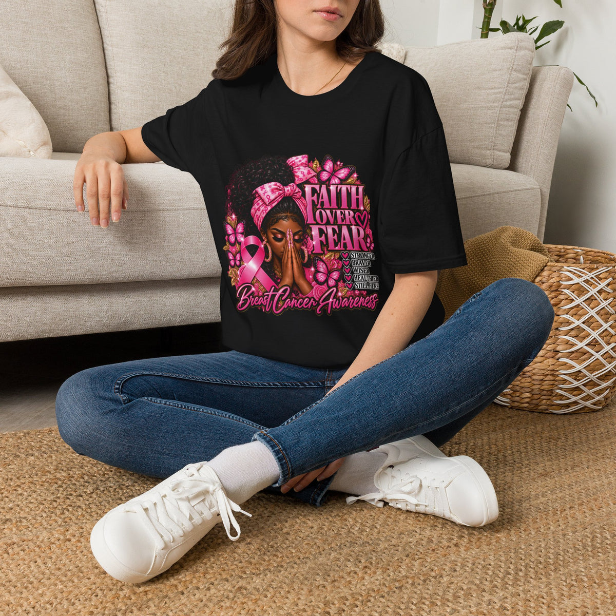 Faith Over Fear Praying Woman Breast Cancer Awareness T-Shirt